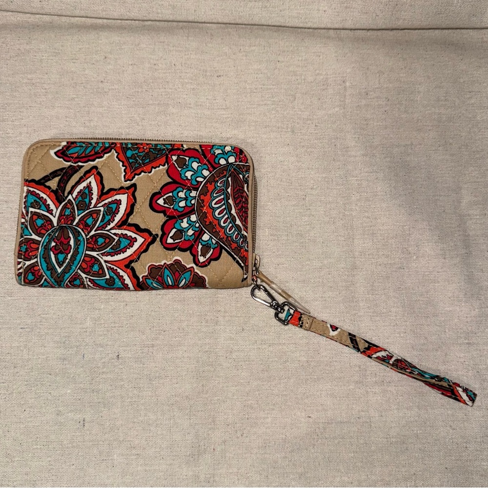 Vera Bradley RFID Grab & Go Wristlet